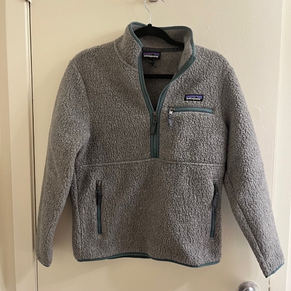 Patagonia Jackets & Blazers - Patagonia Small Women's Gray Retro Pile Fleece Marsupial Pullover